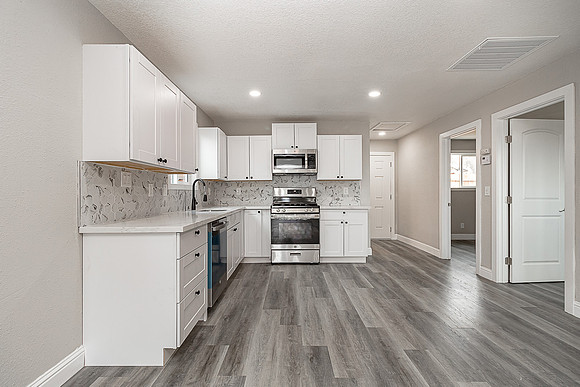 460Colfax22