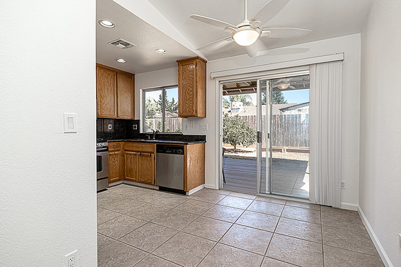 3917Hollywood12