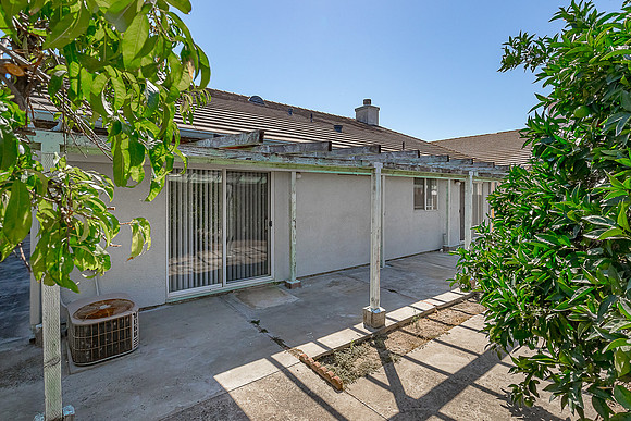 209 Dyer25