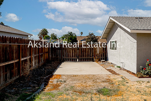15332 Cambridge24