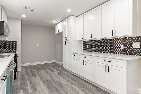 460Colfax13