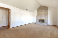 1704Pinecrest09