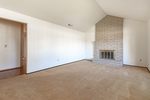 1704Pinecrest09