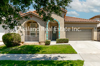 611Brookhurst01