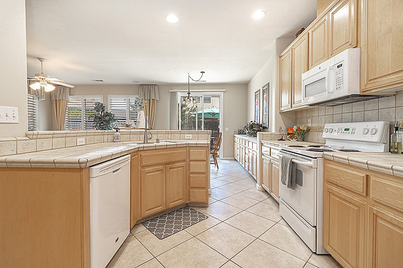 5304Homewood23