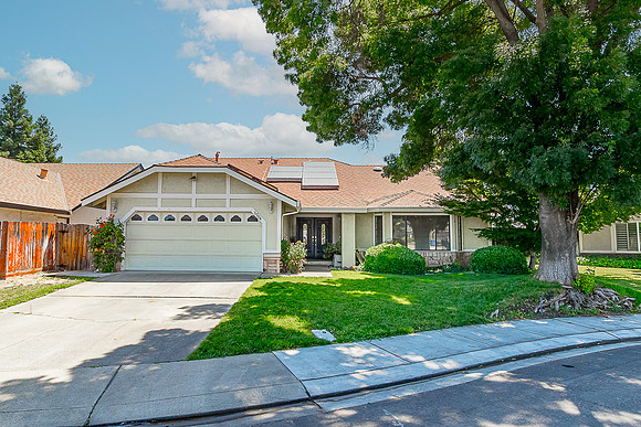1704Pinecrest03