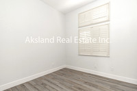 611Brookhurst16