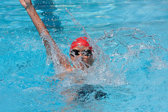 10Swim1041