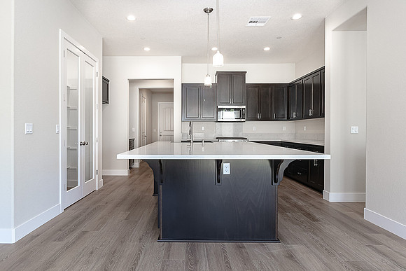 894Ranchland45