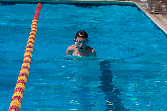10Swim1026