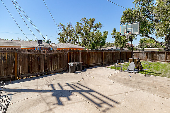 1002 Thoreau Ct, Modesto26