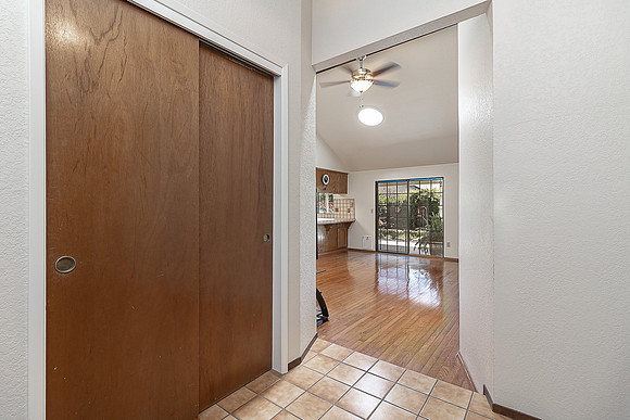 1704Pinecrest07