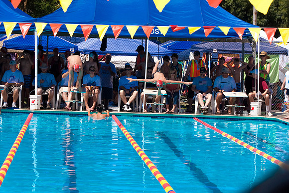 10Swim1021