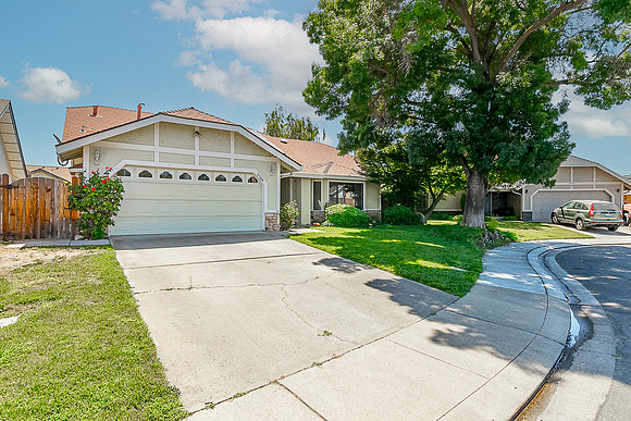 1704Pinecrest02