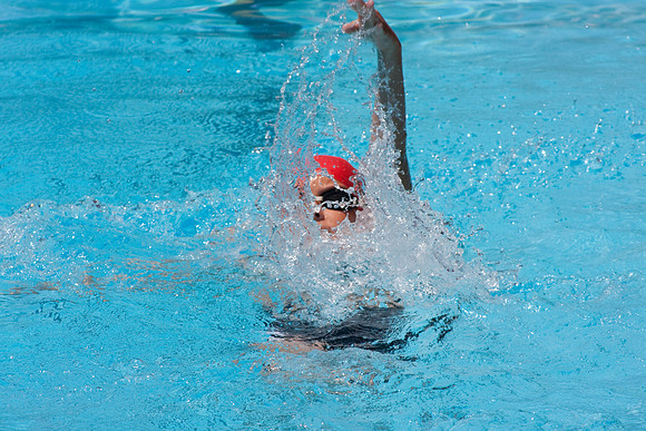 10Swim1043
