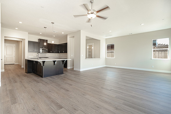 894Ranchland49