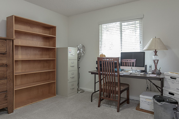 2216 Ridgeway Dr-021