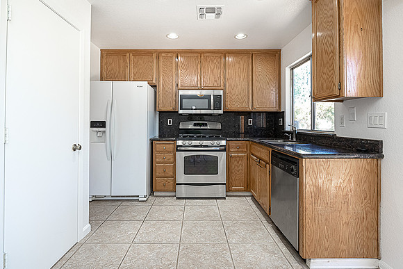 3917Hollywood13