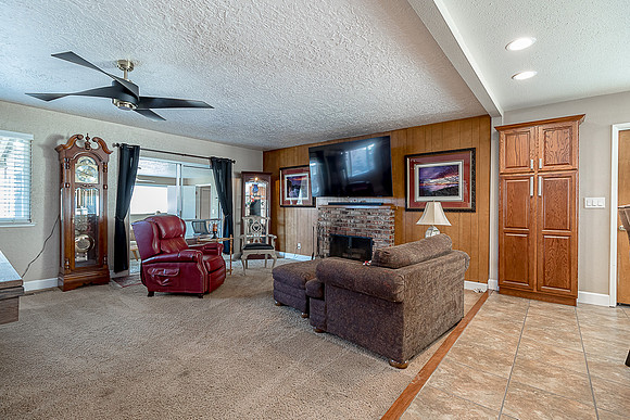3300Colonial07