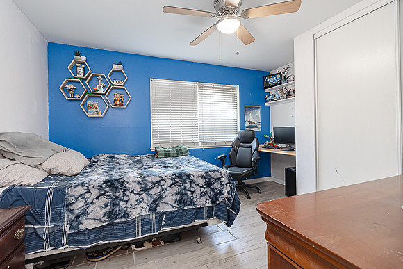 212 Birchwood20