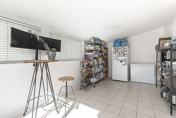 212 Birchwood16