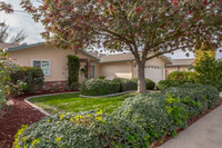 2216 Ridgeway Dr-001