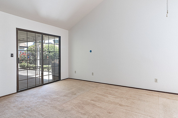 1704Pinecrest21
