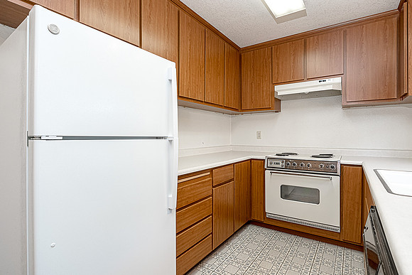 1296 #46 Spruce14