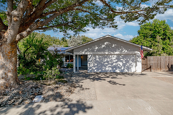 1741Chartwell01
