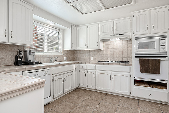 1002 Thoreau Ct, Modesto10