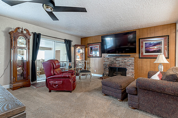 3300Colonial13