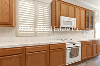 611Brookhurst09