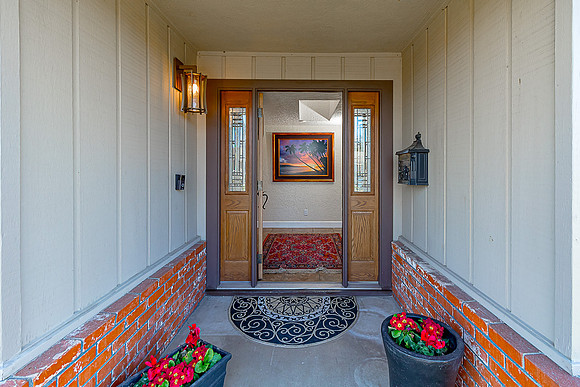 3300Colonial05